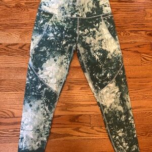 Sweaty Betty Green Tie-Dye Leggings - like new